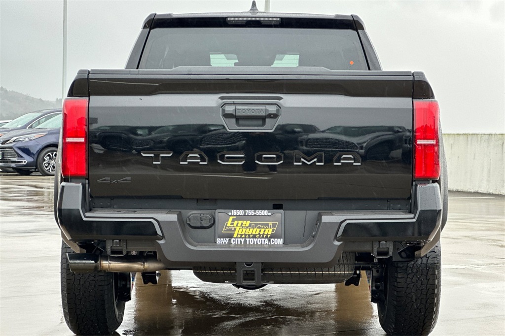 Vehicle image 5 of 22