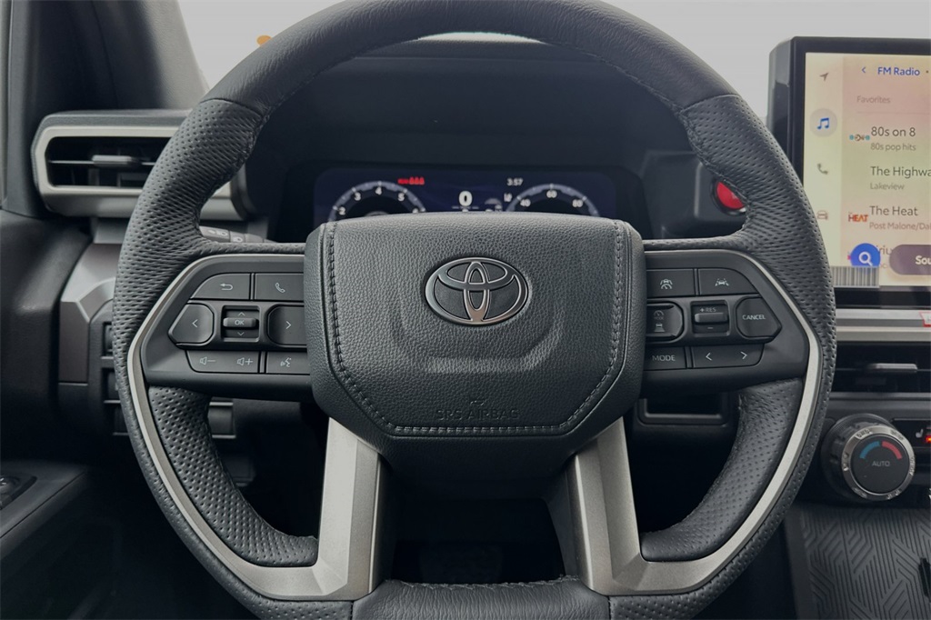 Vehicle image 19 of 22