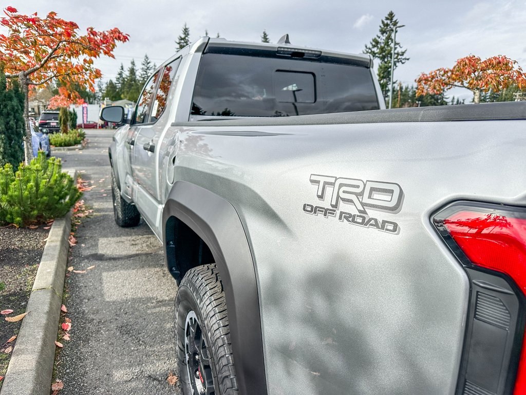 Vehicle image 9 of 22