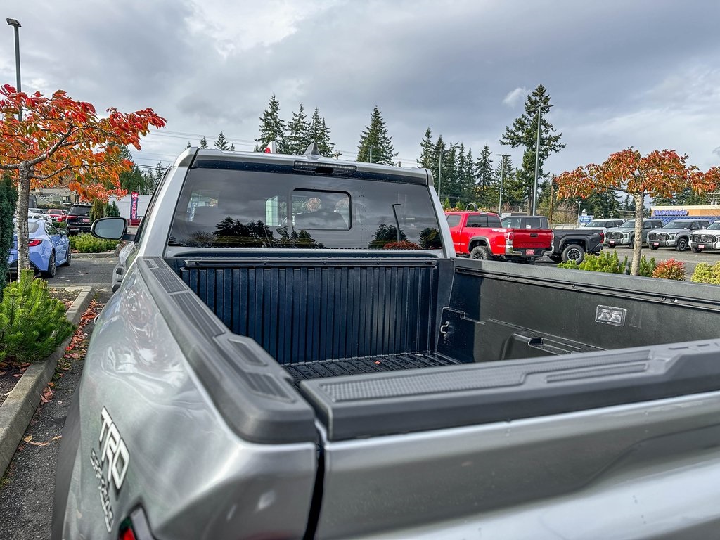 Vehicle image 7 of 22