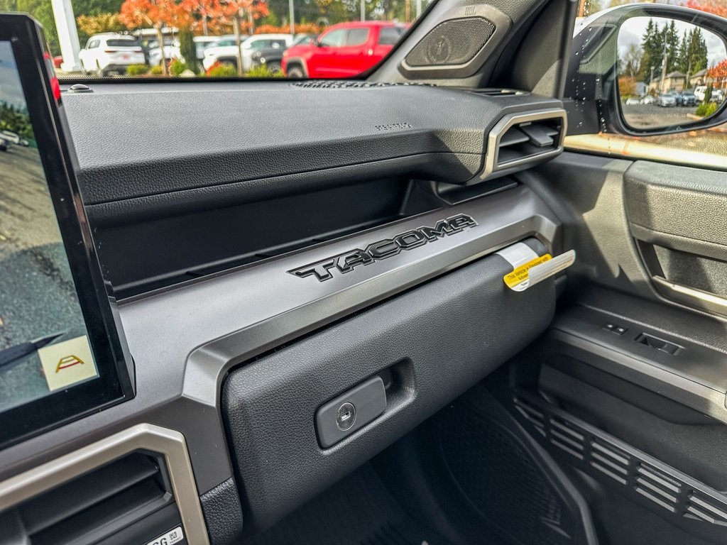 Vehicle image 21 of 22