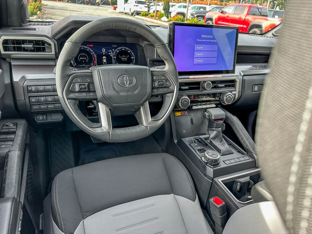 Vehicle image 13 of 22