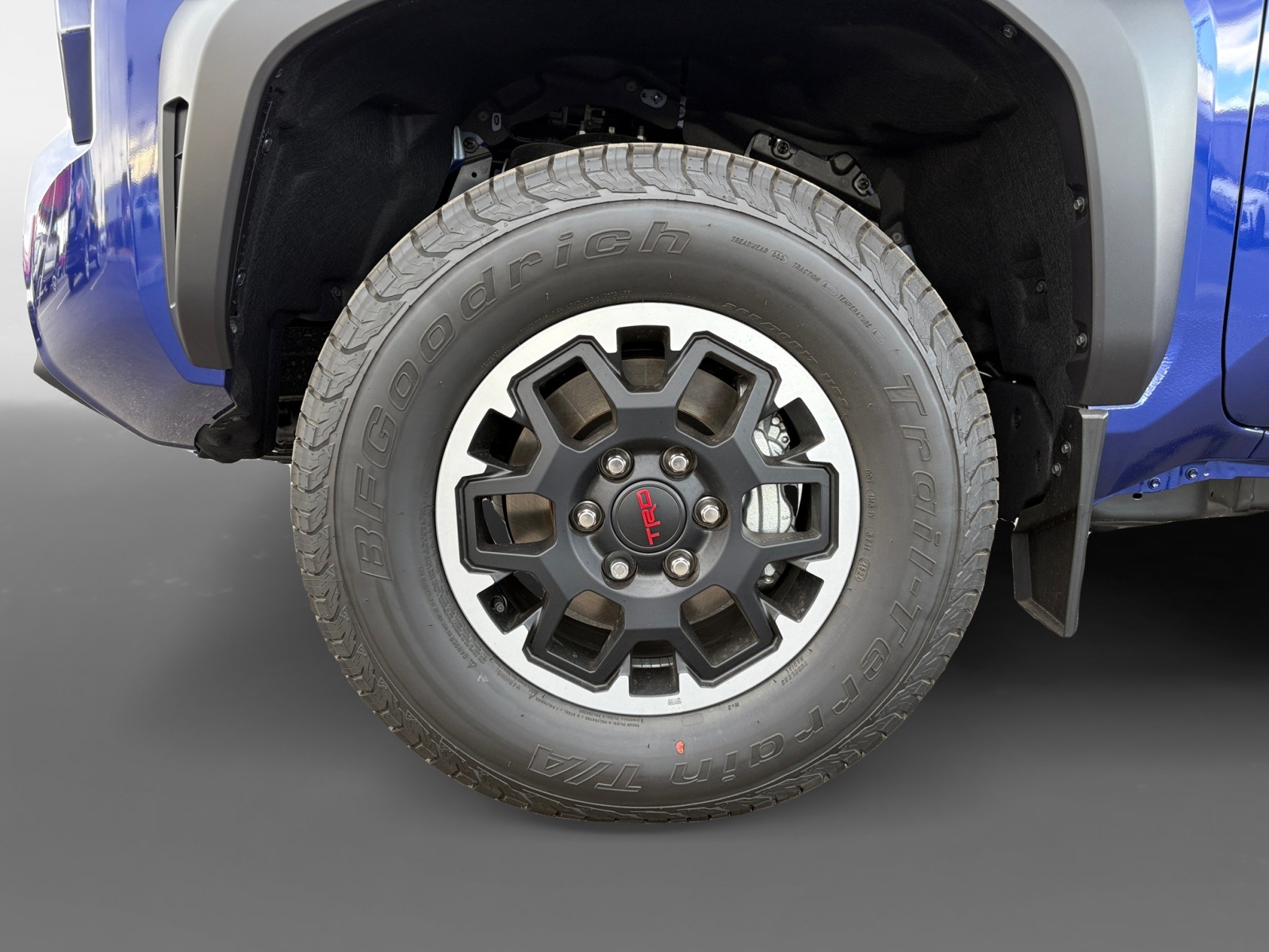 Vehicle image 14 of 25