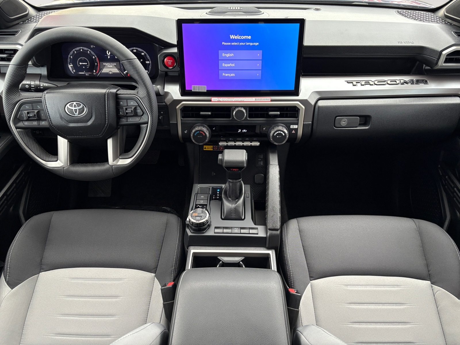 Vehicle image 10 of 25