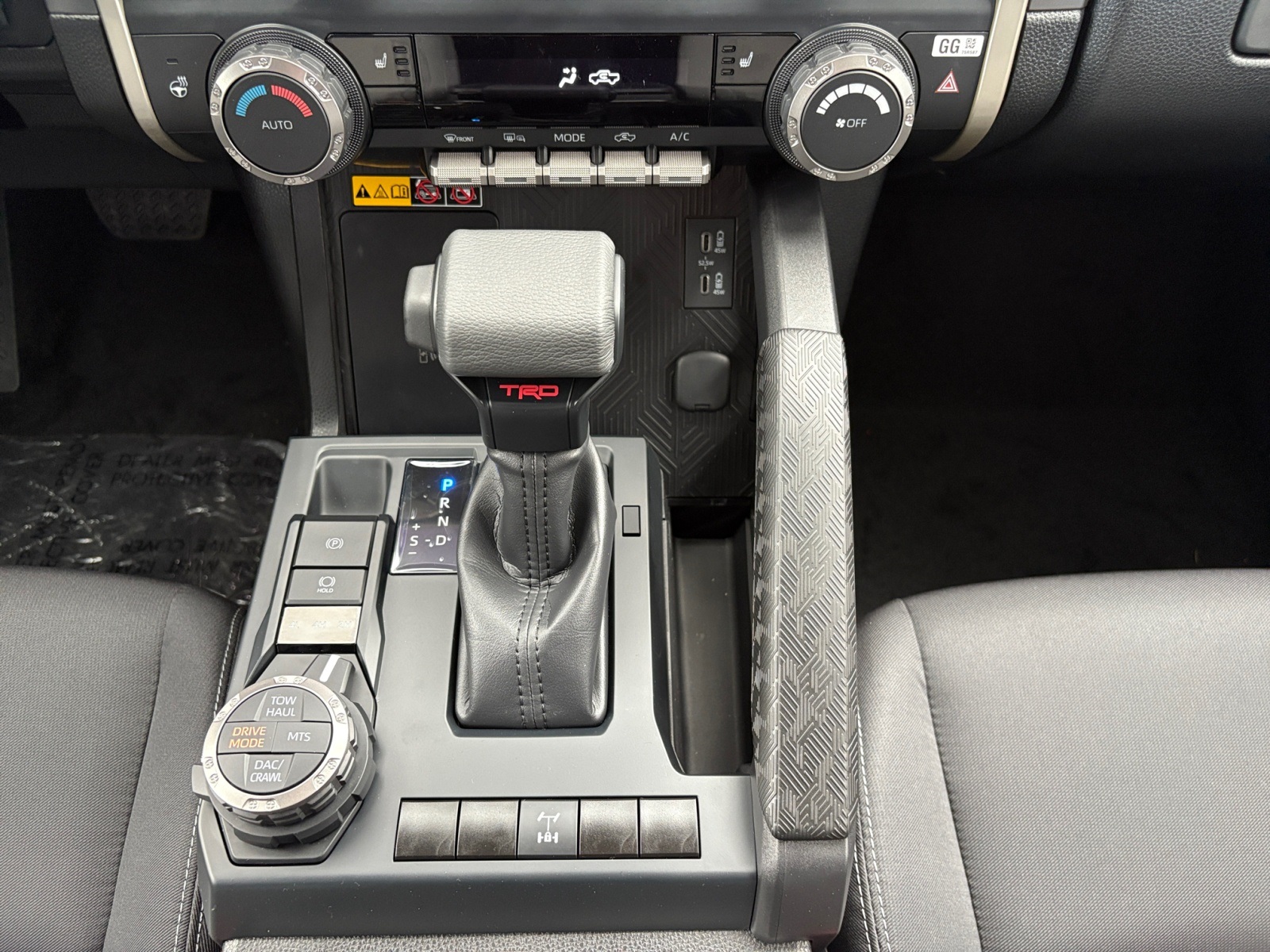 Vehicle image 18 of 25
