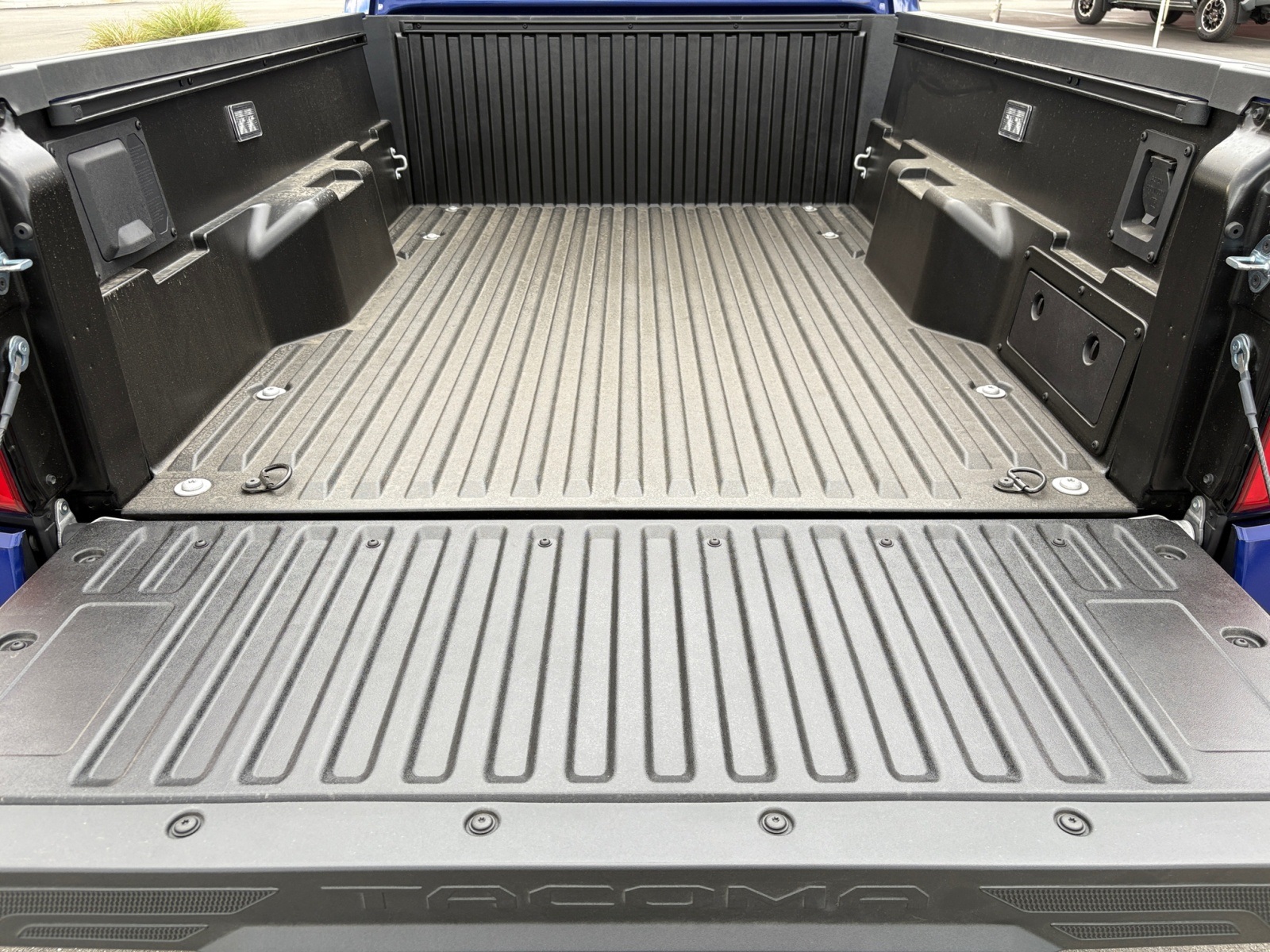 Vehicle image 25 of 25