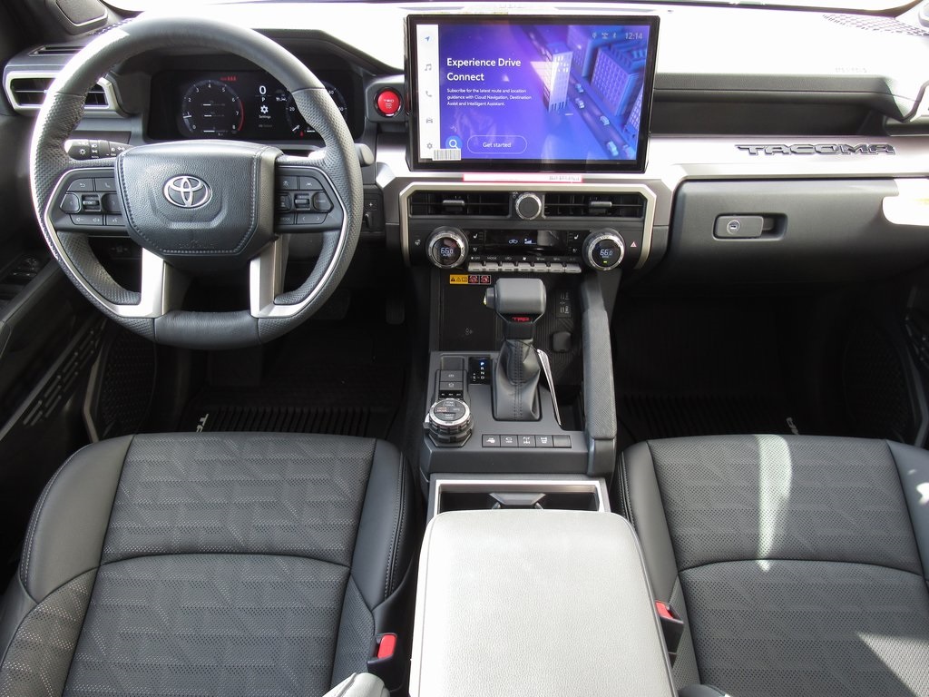 Vehicle image 34 of 40