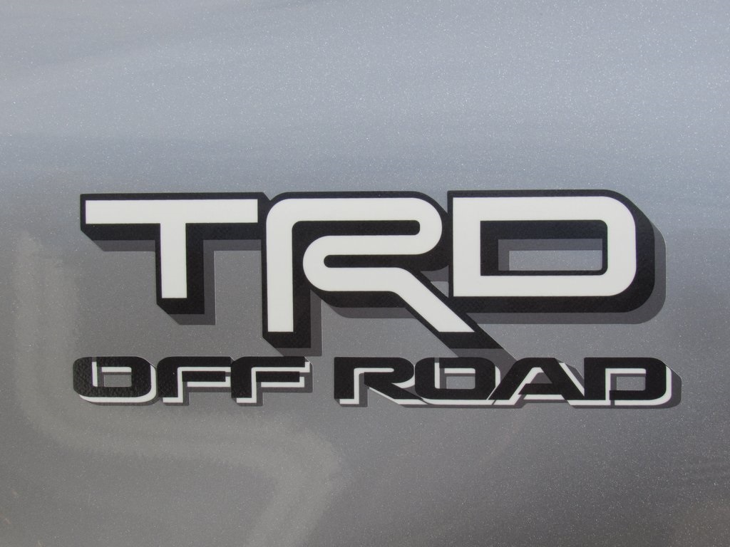 Vehicle image 11 of 40