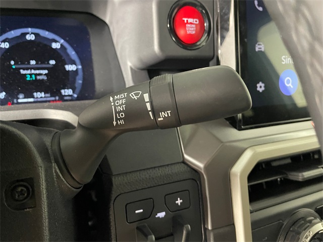 Vehicle image 18 of 27
