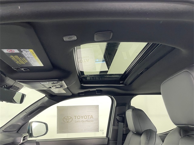 Vehicle image 20 of 27