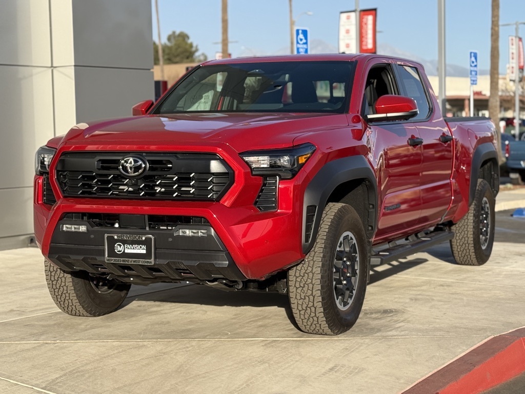 Vehicle image 2 of 25