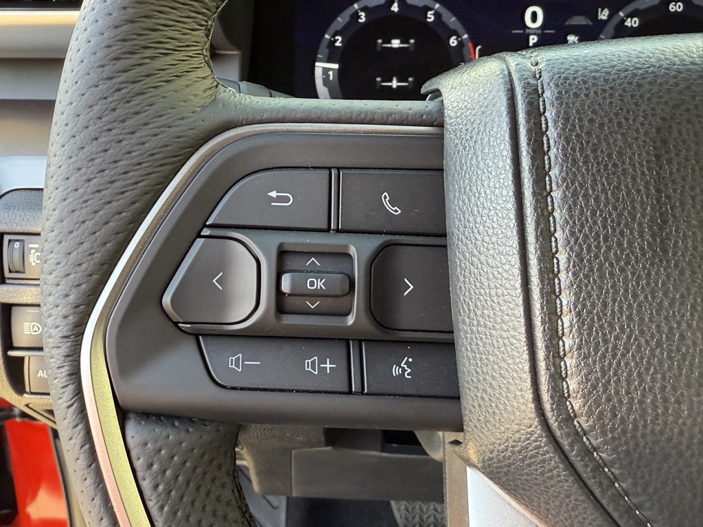 Vehicle image 20 of 25