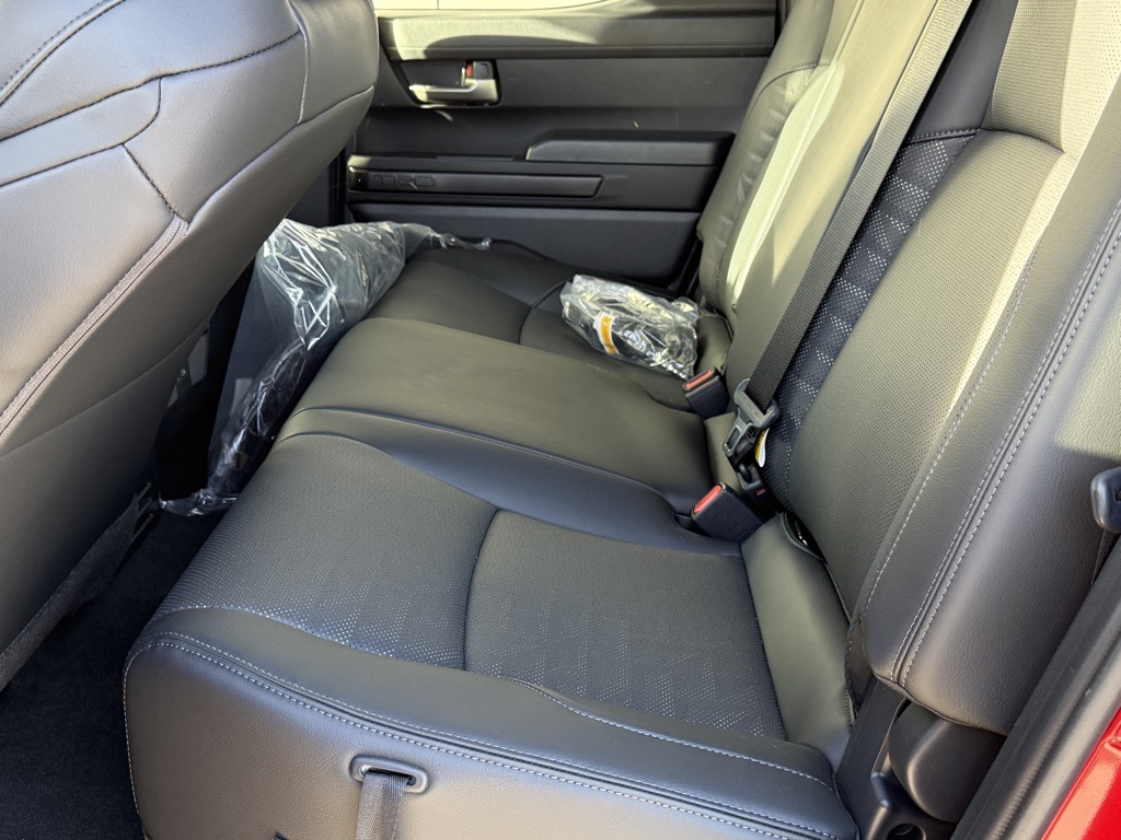 Vehicle image 25 of 25