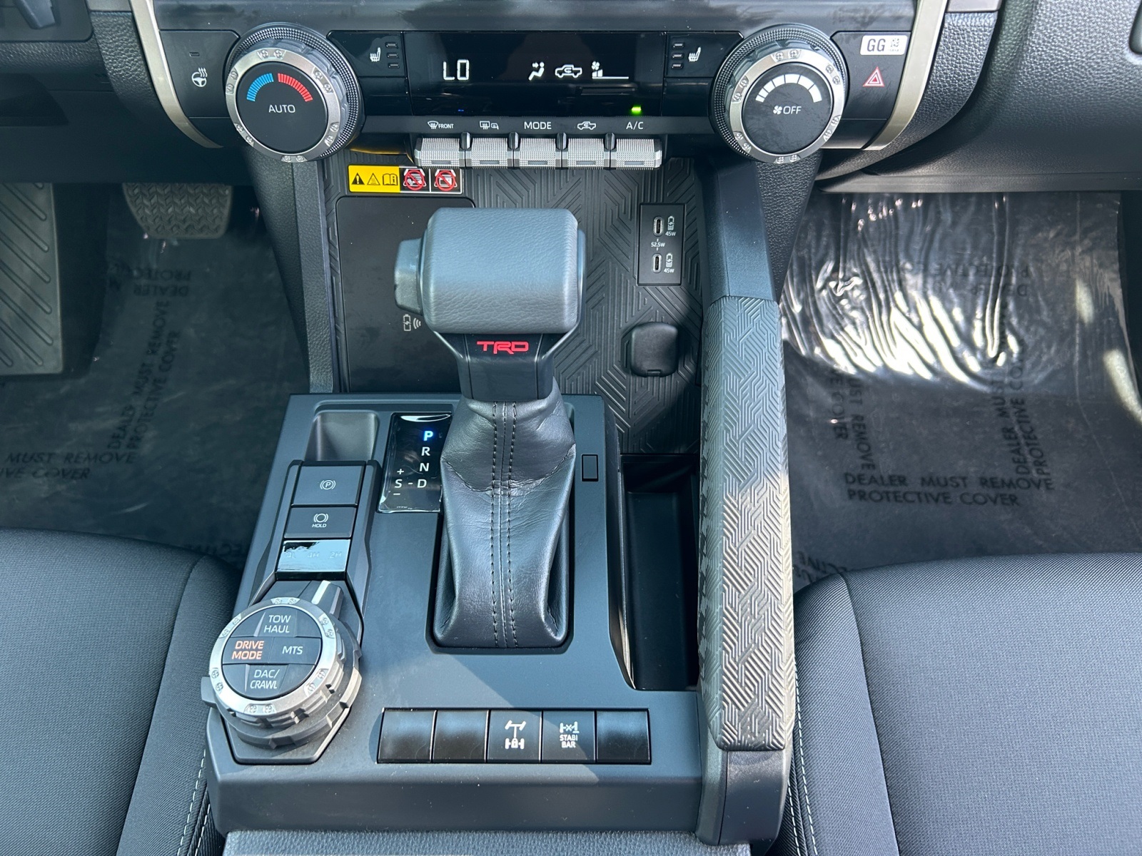 Vehicle image 18 of 25