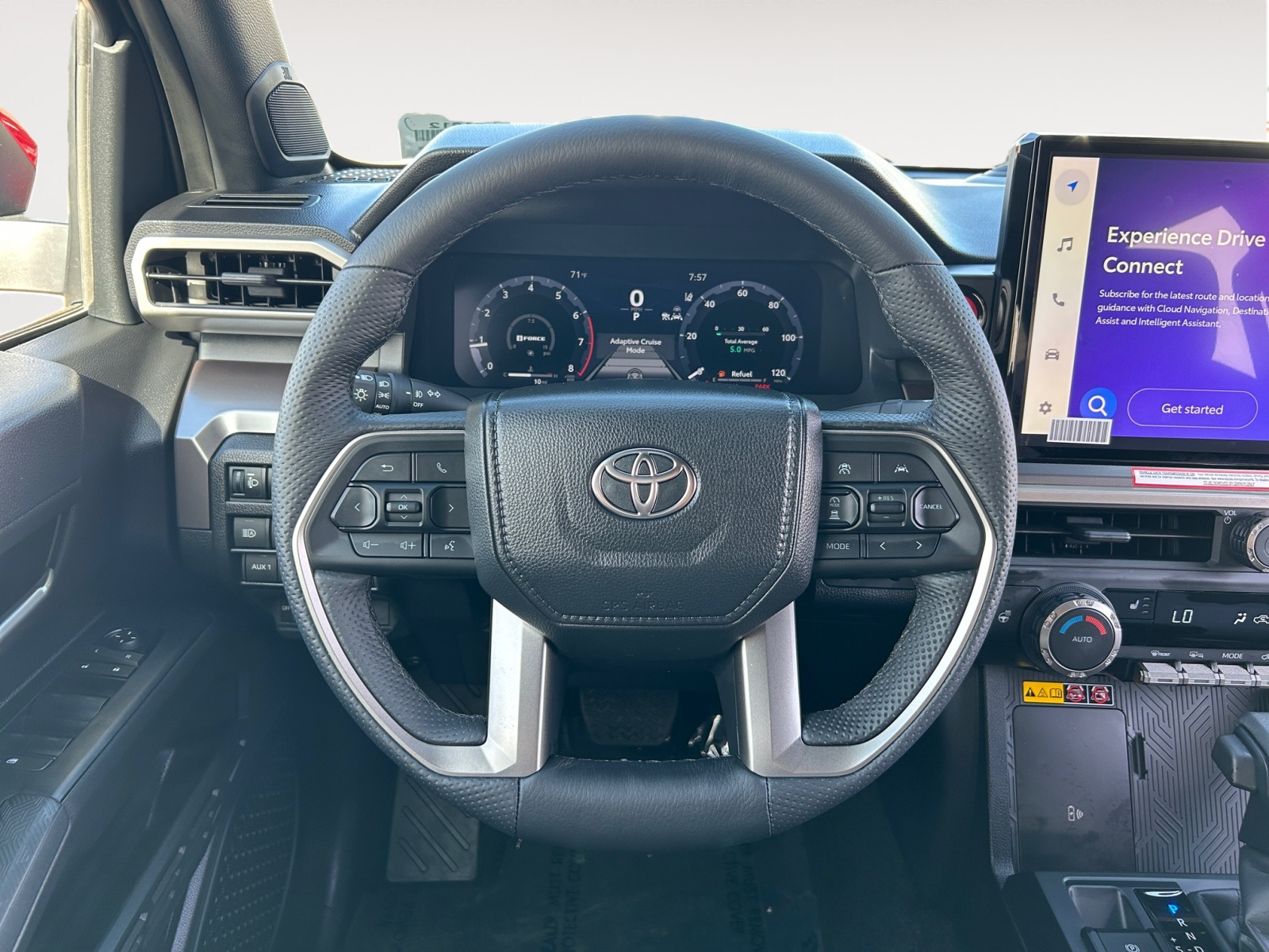Vehicle image 12 of 25