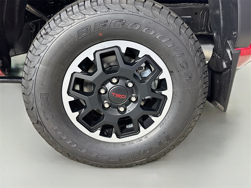 Vehicle image 29 of 30