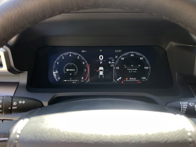 Vehicle image 11 of 25