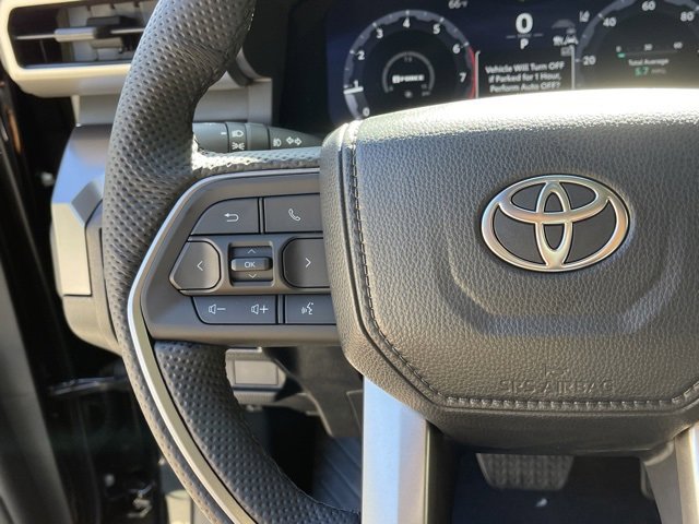 Vehicle image 13 of 25
