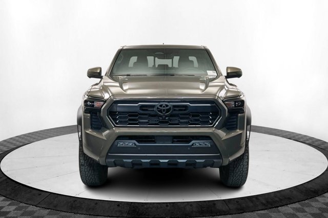 Vehicle image 2 of 24