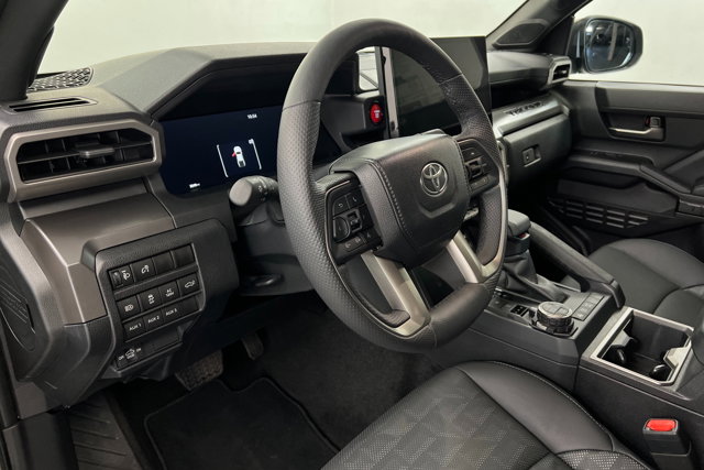 Vehicle image 15 of 24