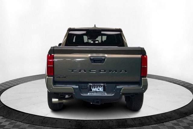 Vehicle image 6 of 24