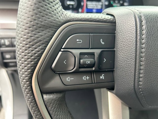 Vehicle image 17 of 37