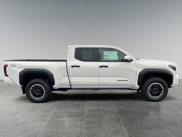 Vehicle image 4 of 37