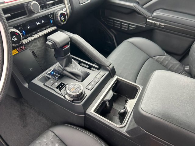 Vehicle image 20 of 37