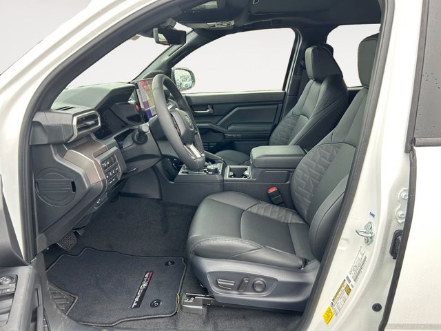 Vehicle image 15 of 37
