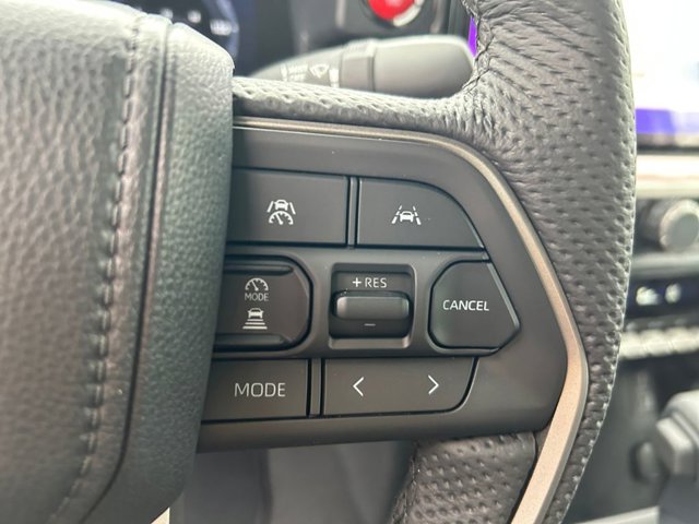 Vehicle image 18 of 37