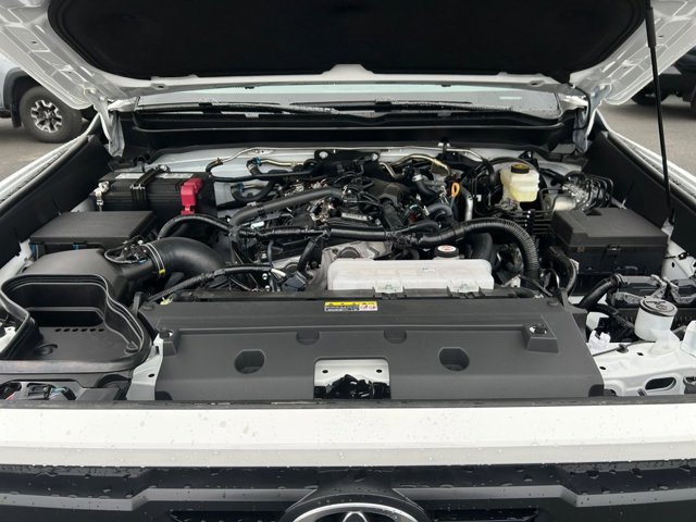 Vehicle image 29 of 37