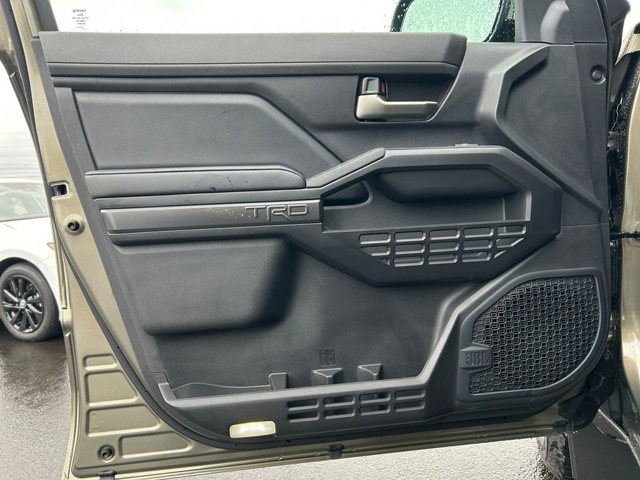 Vehicle image 22 of 37