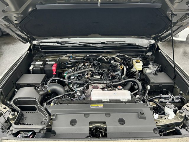 Vehicle image 29 of 37