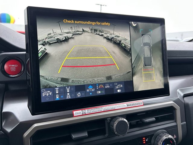 Vehicle image 19 of 37