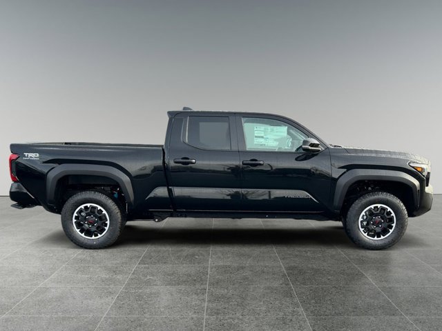 Vehicle image 4 of 37