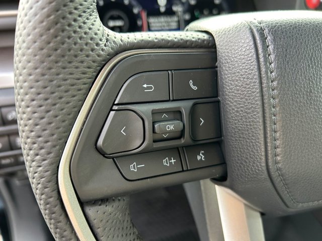 Vehicle image 17 of 37