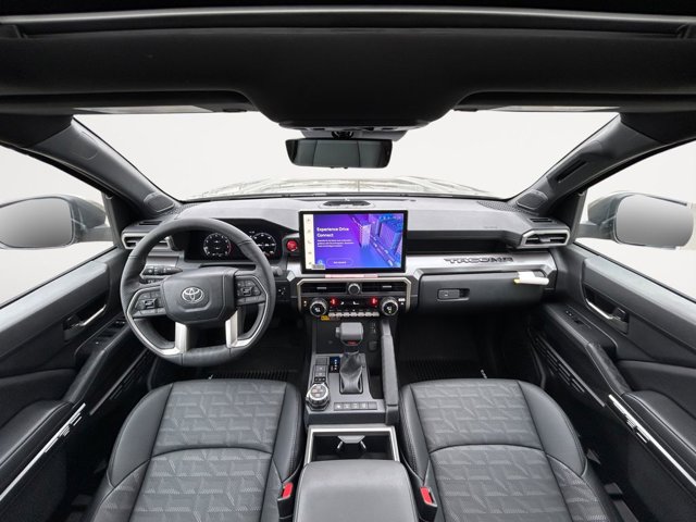 Vehicle image 14 of 38