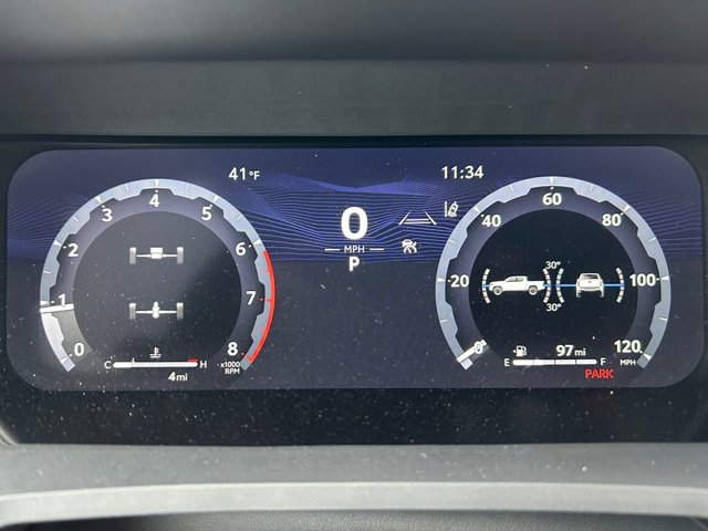 Vehicle image 17 of 38