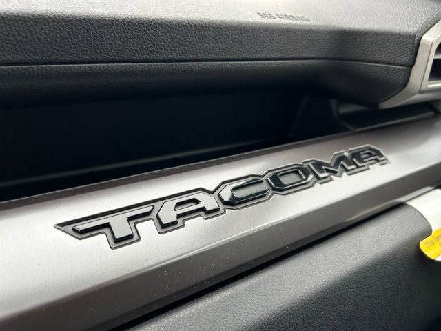 Vehicle image 37 of 38