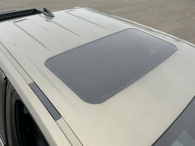 Vehicle image 29 of 38