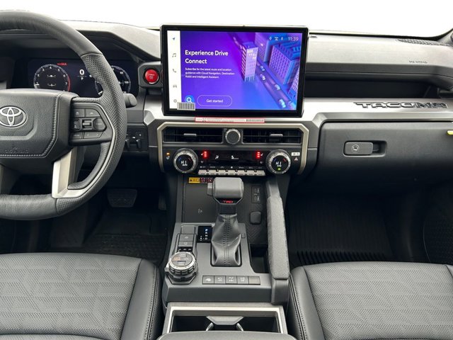 Vehicle image 13 of 38