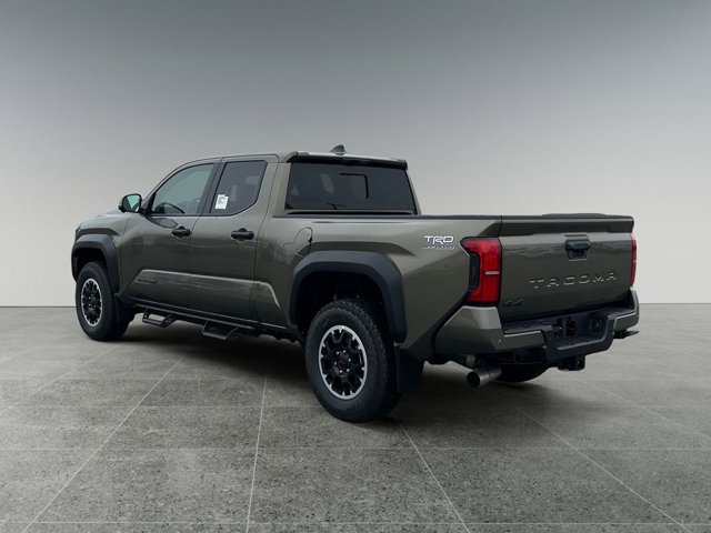 Vehicle image 8 of 38