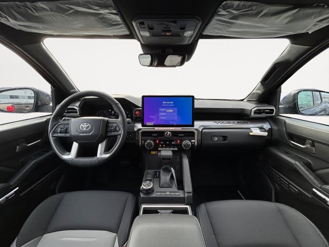 Vehicle image 13 of 37