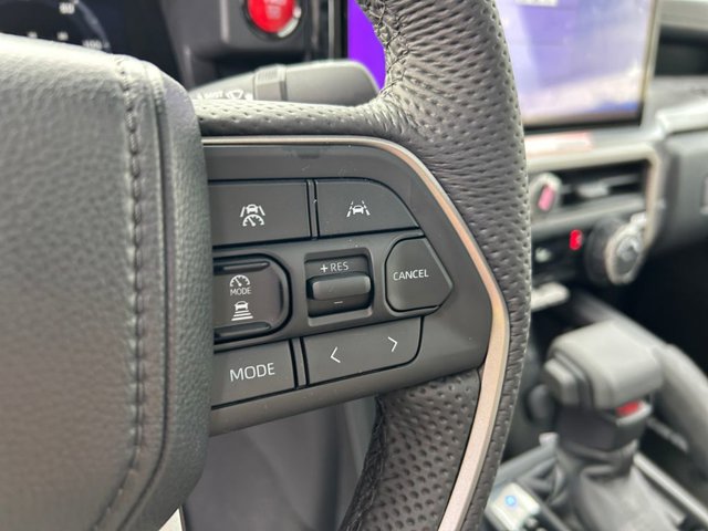 Vehicle image 18 of 37