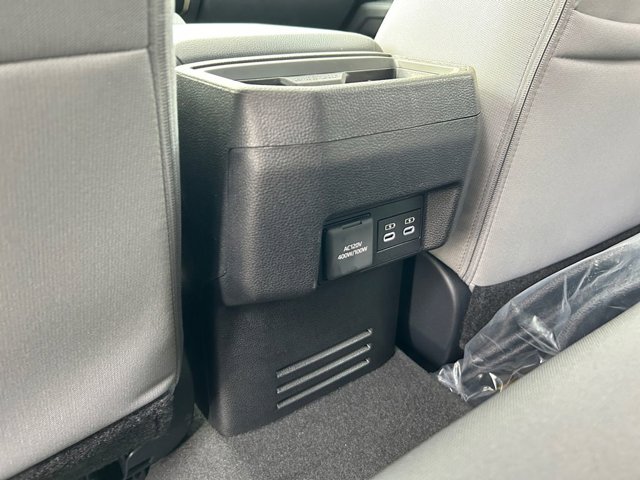 Vehicle image 36 of 37