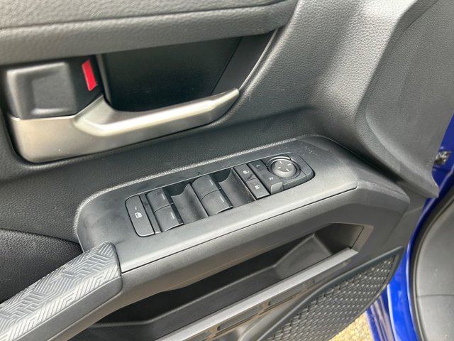 Vehicle image 23 of 37