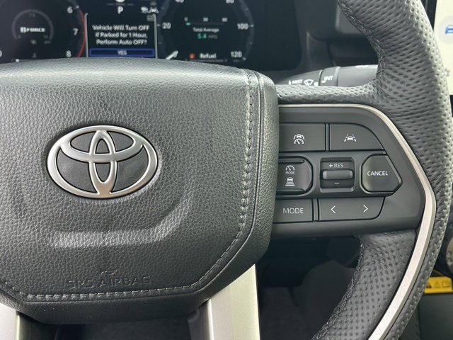 Vehicle image 22 of 31
