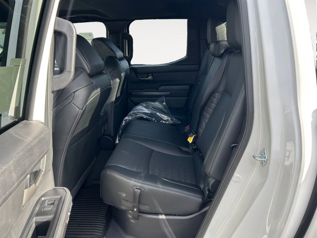 Vehicle image 11 of 37