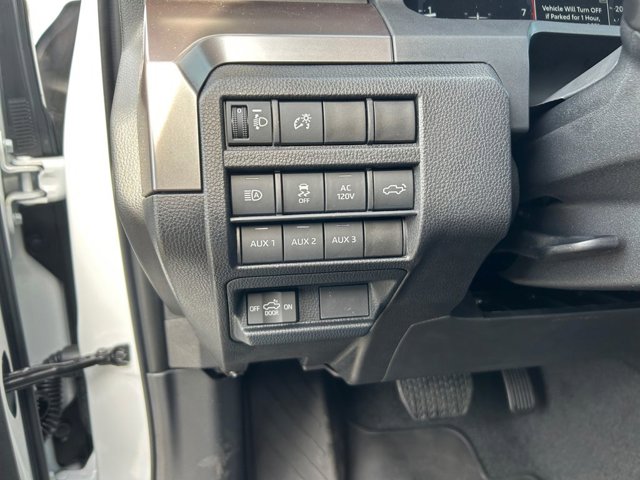 Vehicle image 21 of 37