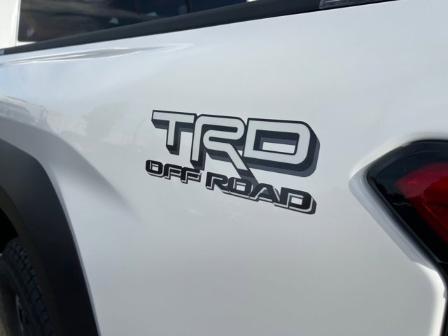 Vehicle image 32 of 37